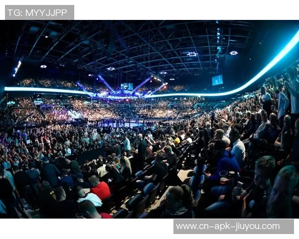 UFC小鹰对决强敌展现绝技期待精彩赛事盛况