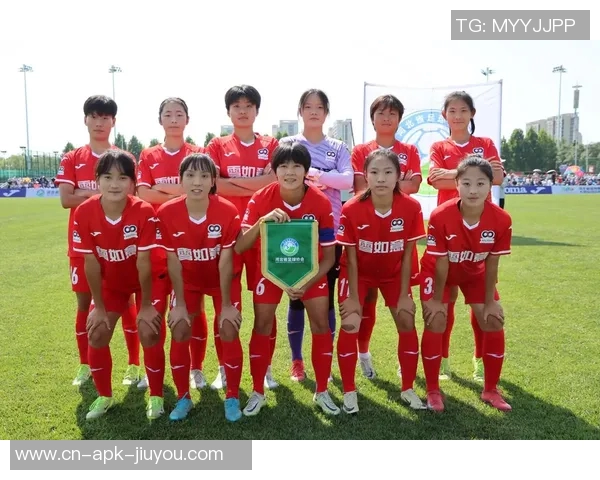 中国女足迎战德国女足全力争胜展现拼搏精神与团队合作魅力 中国女足迎战德国女足全力争胜展现拼搏精神与团队合作魅力